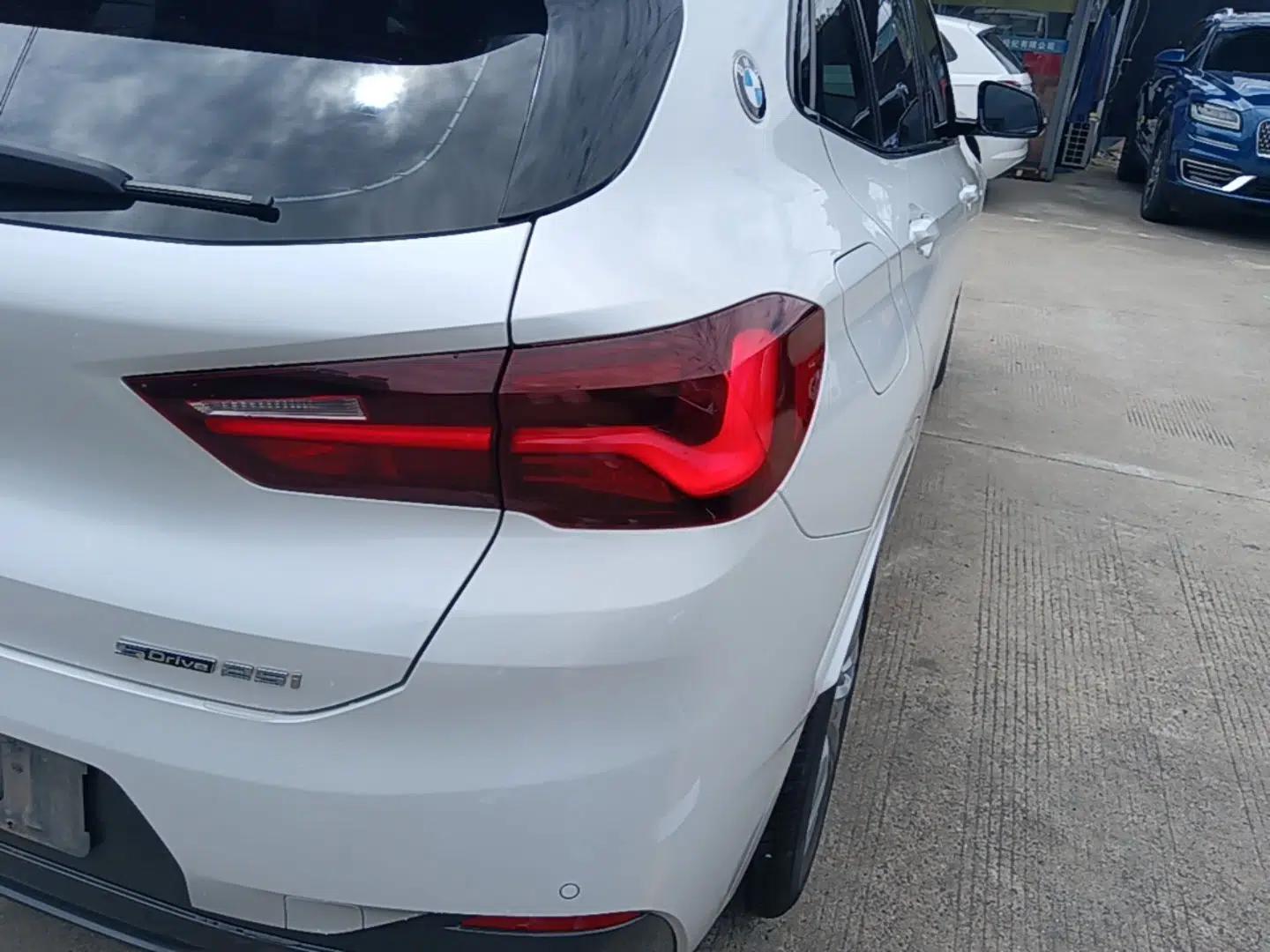 BMW X2 2023 sDrive25i M Sport Night Edition — миниатюра 9