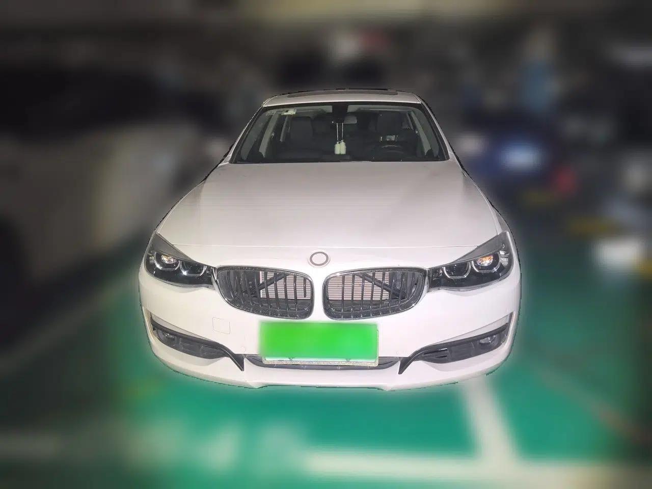 BMW 3 Series GT 2018 320i Sport Edition — миниатюра 2