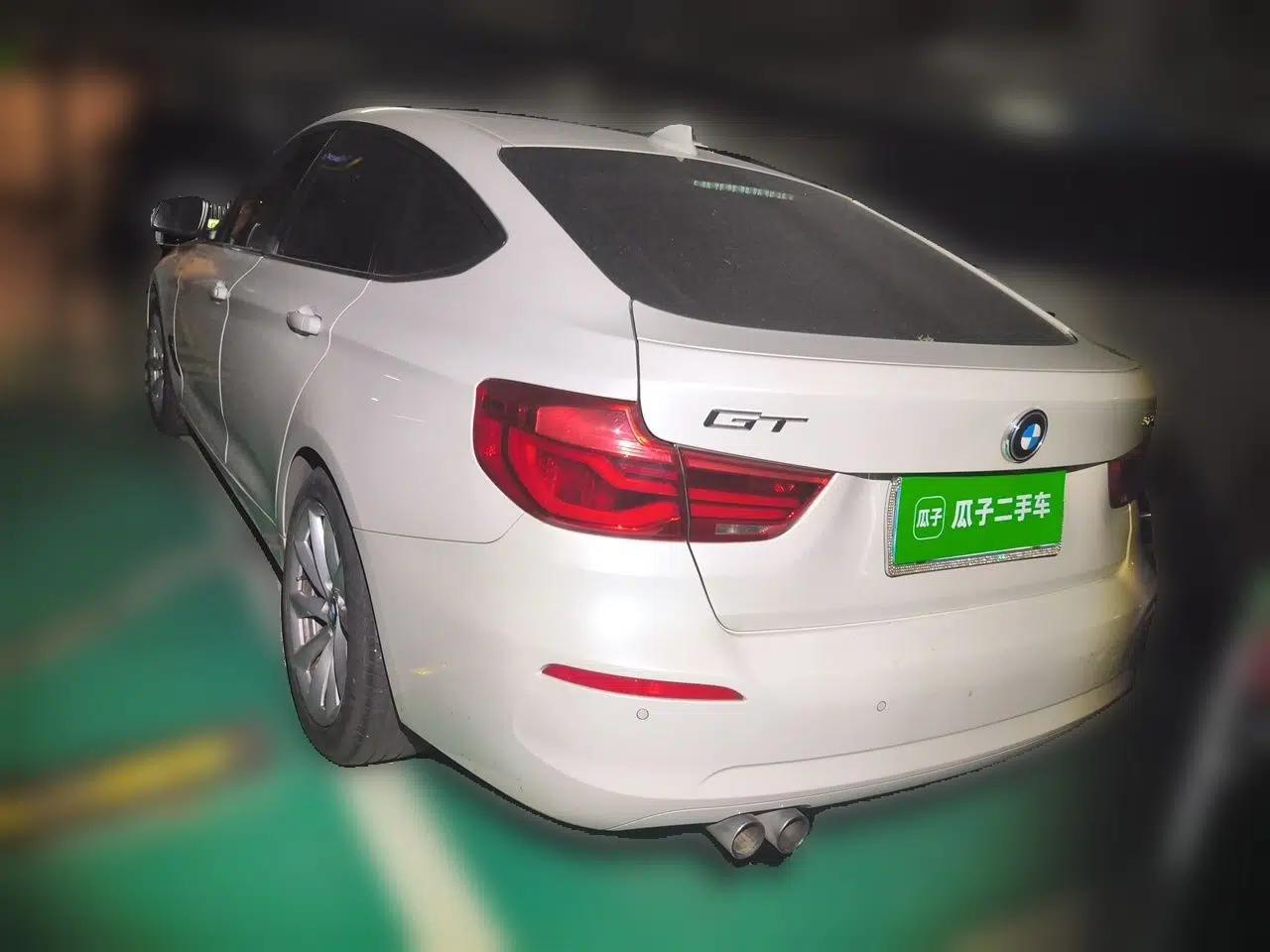 BMW 3 Series GT 2018 320i Sport Edition — миниатюра 4