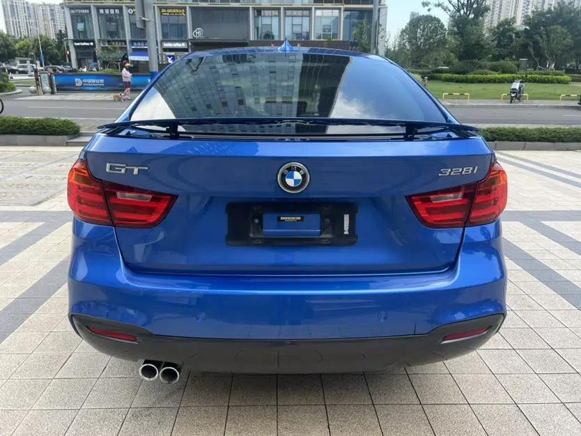 BMW 3 Series GT 2014 328i Design Package Model — миниатюра 17