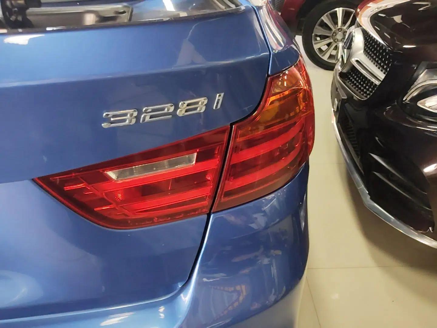 BMW 3 Series GT 2014 328i Design Package Model — миниатюра 9