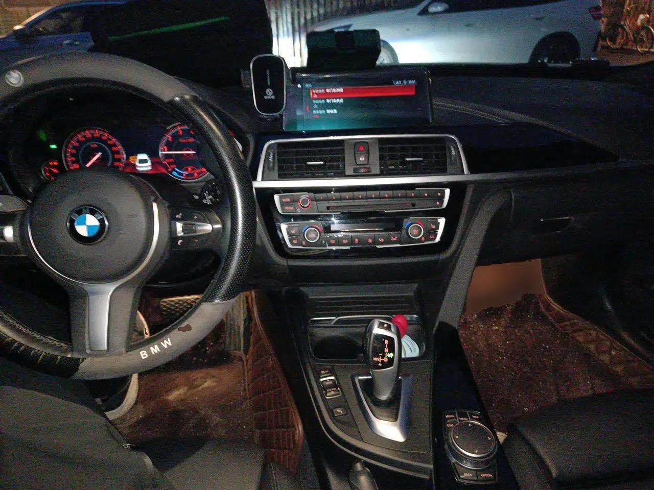 BMW 3 Series GT 2019 320i M Sport Package — миниатюра 9