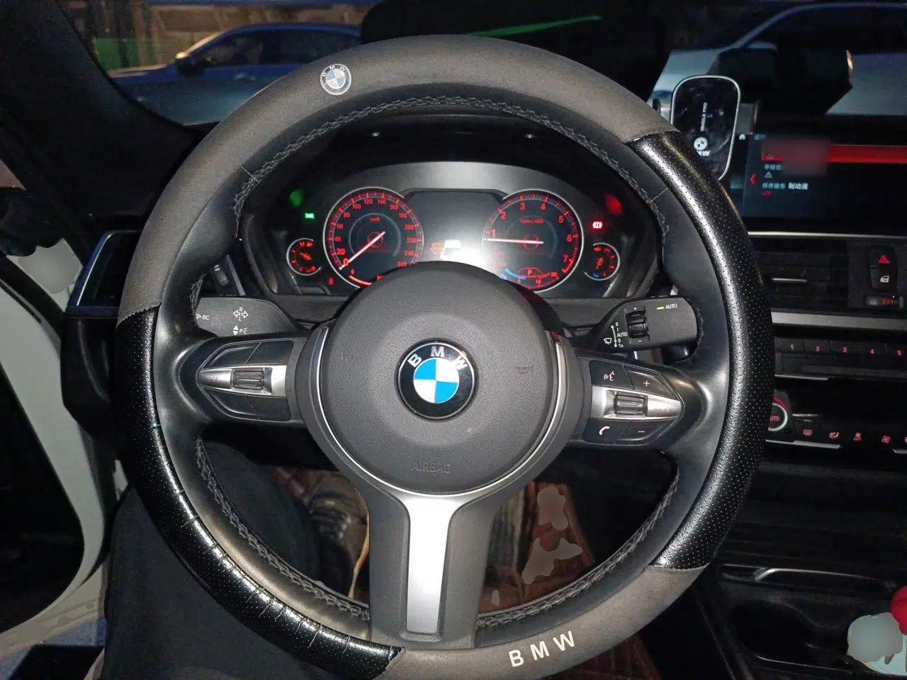 BMW 3 Series GT 2019 320i M Sport Package — миниатюра 10