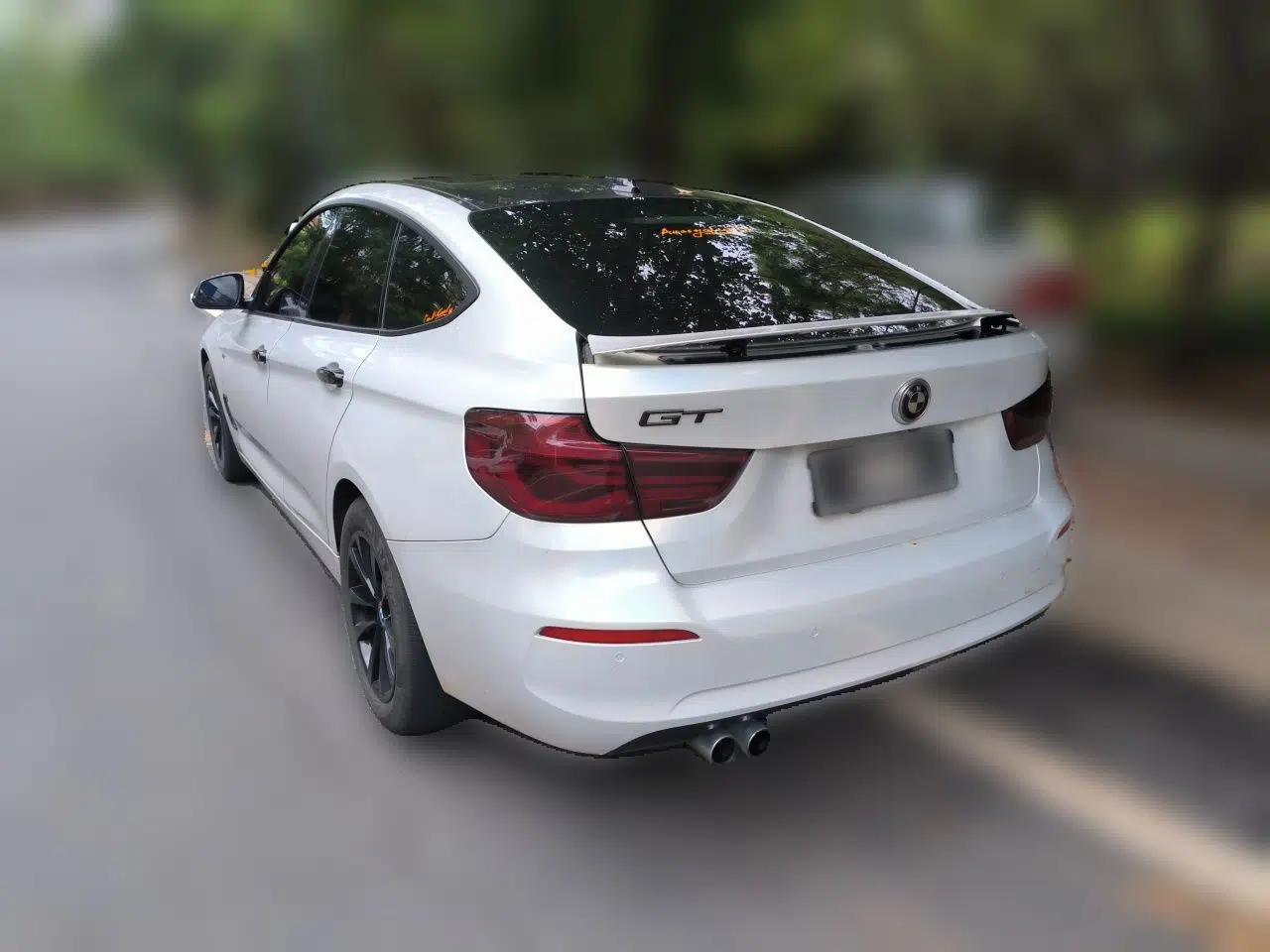 BMW 3 Series GT 2017 320i Sport Edition — миниатюра 4