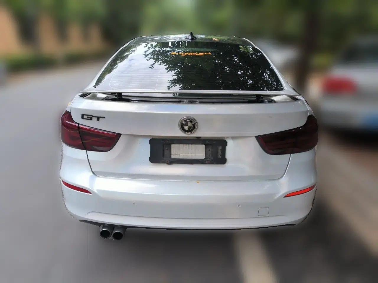 BMW 3 Series GT 2017 320i Sport Edition — миниатюра 5