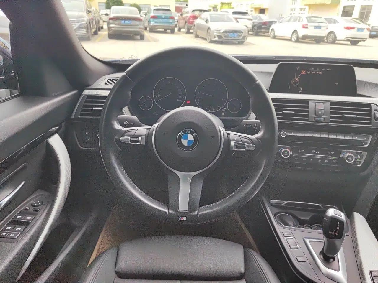 BMW 3 Series GT 2017 320i M Sport — миниатюра 10