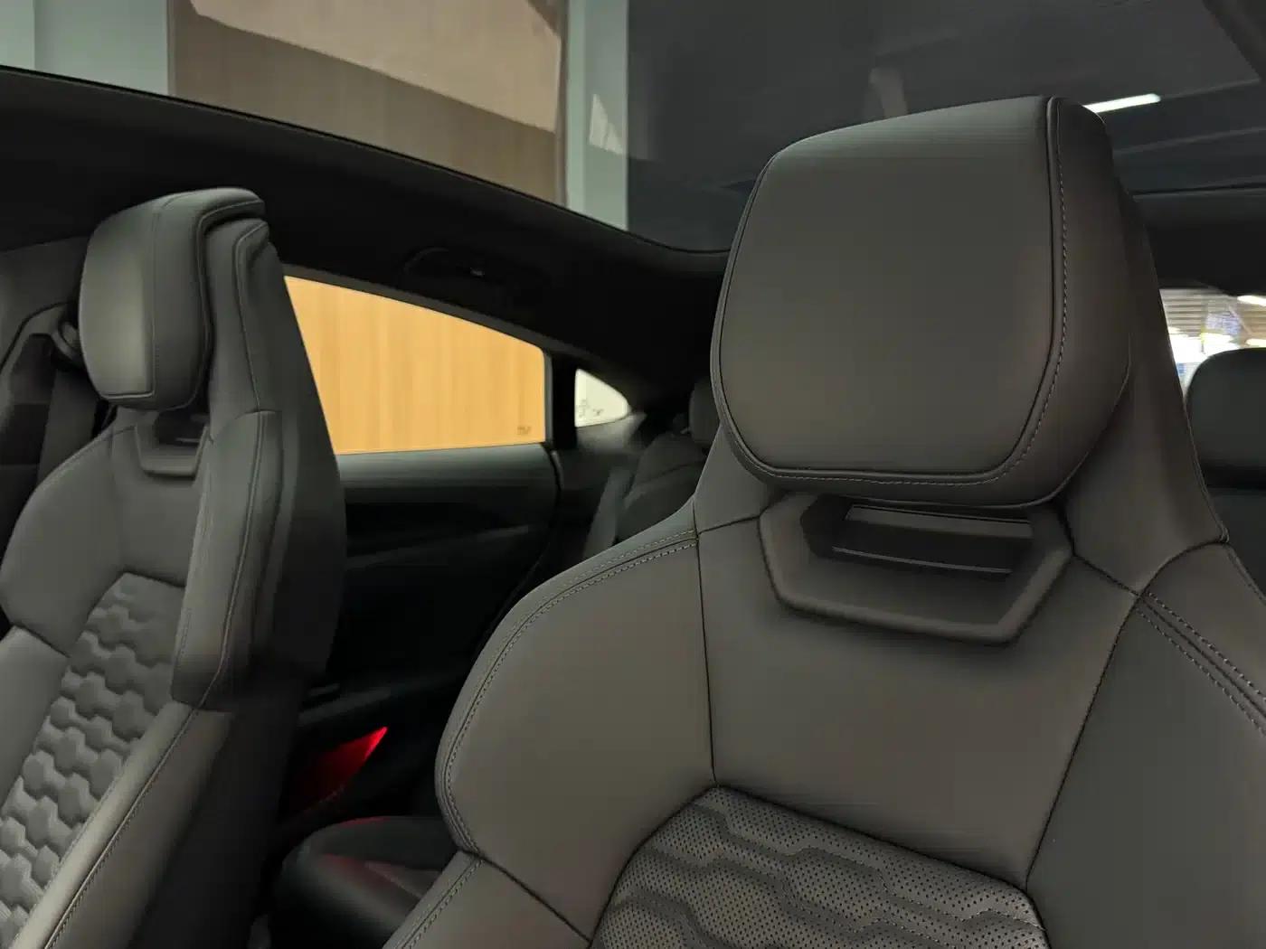 Audi e-tron GT 2023 Base Model — миниатюра 22
