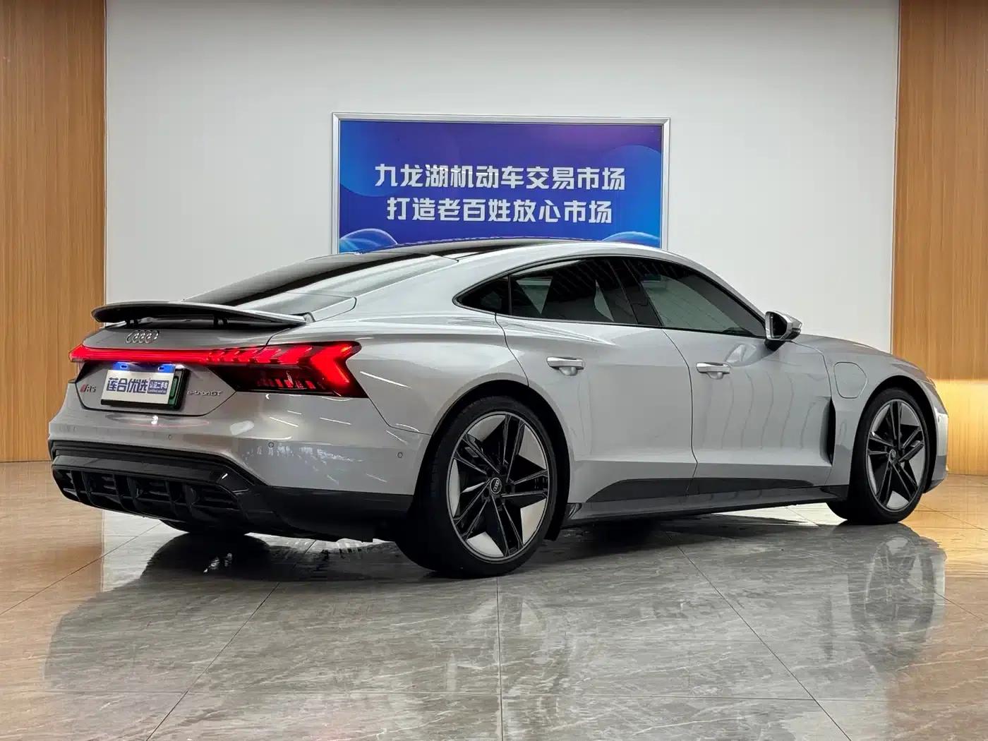 Audi e-tron GT 2023 Base Model — миниатюра 6