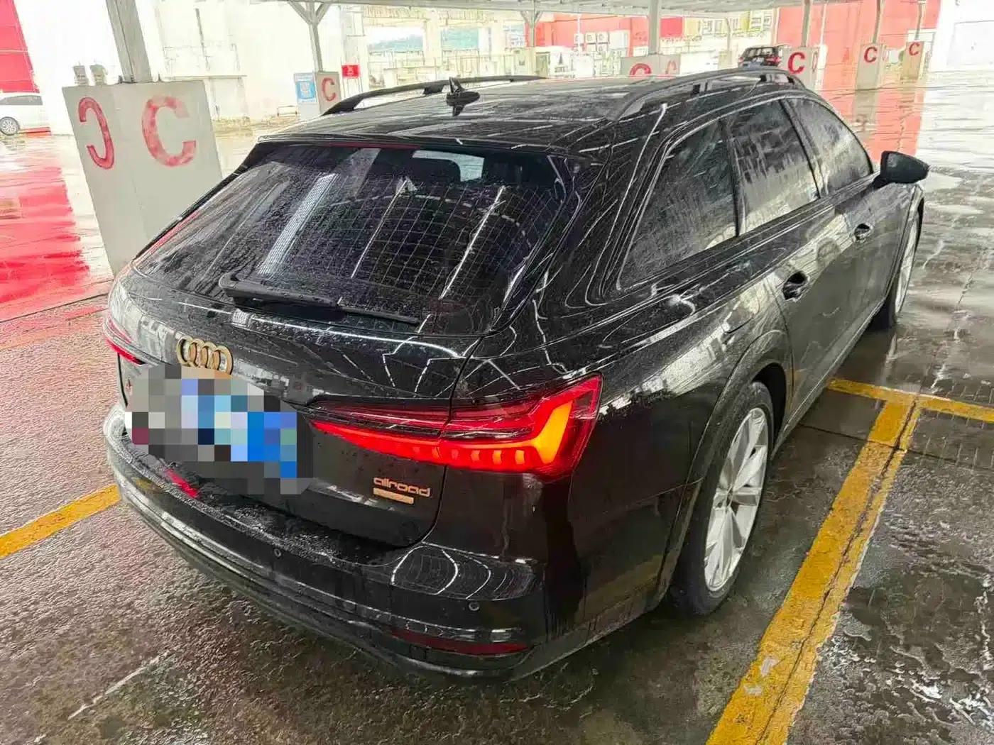 2022 Audi A6 allroad quattro Explorer 55 TFSI Premium Off-Road Model (Imported) — миниатюра 2