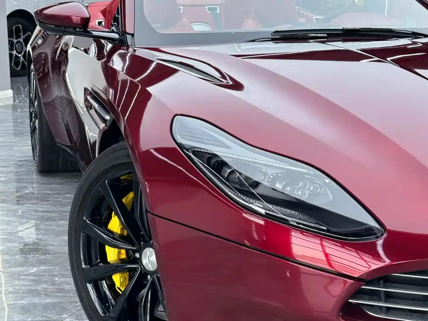 Aston Martin DB11 2020 4.0T V8 Volante — миниатюра 10