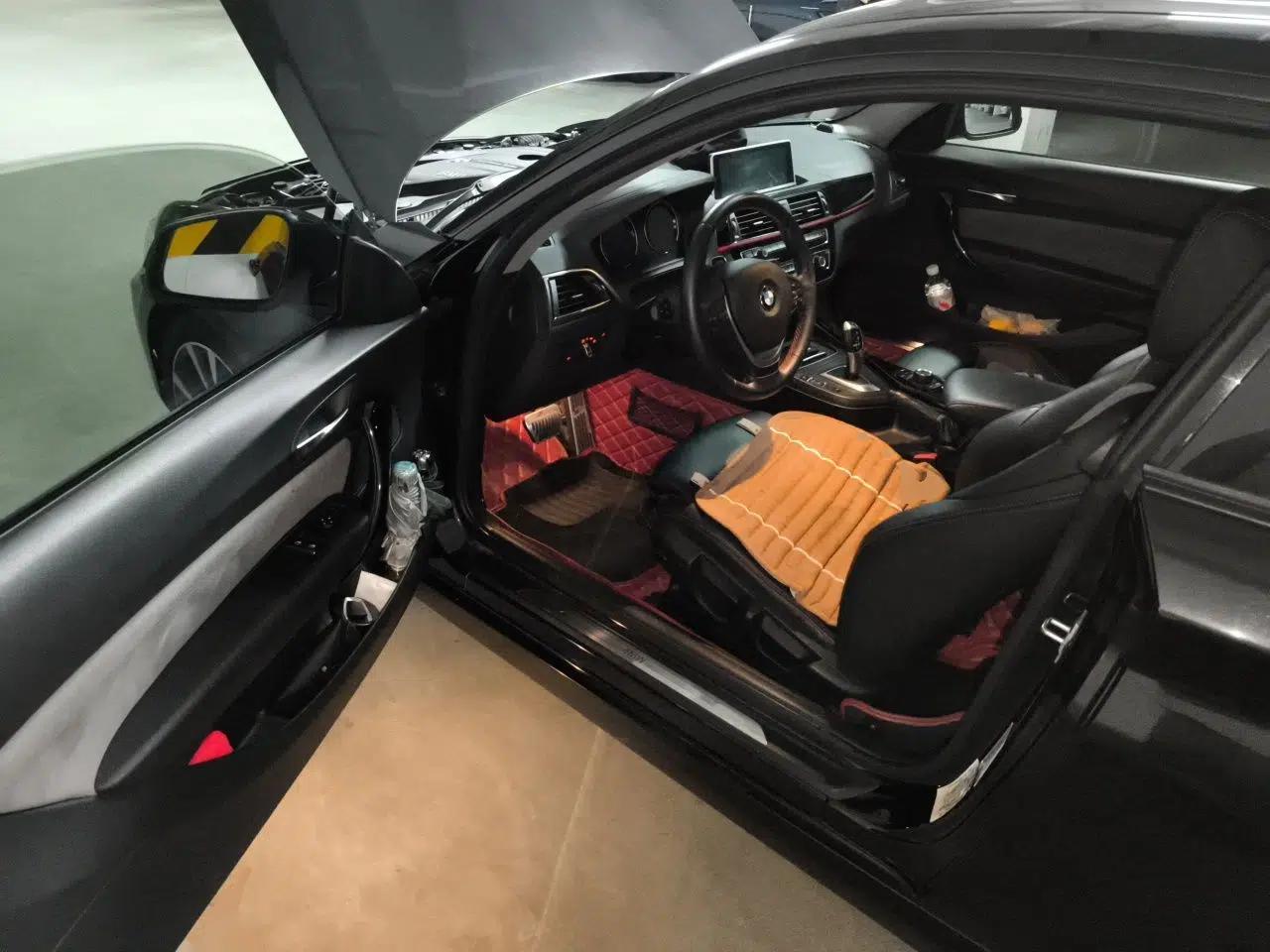 BMW 2 Series 2018 220i Sport Design Package — миниатюра 16