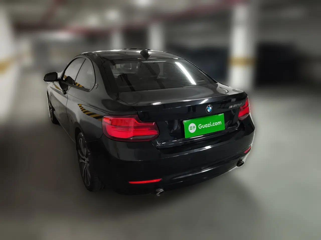 BMW 2 Series 2018 220i Sport Design Package — миниатюра 4