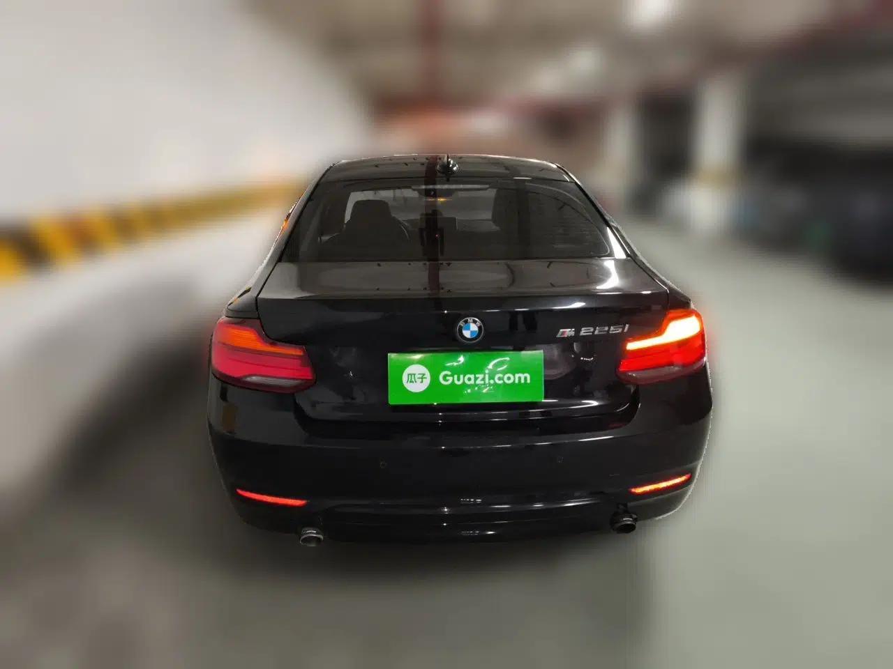 BMW 2 Series 2018 220i Sport Design Package — миниатюра 5