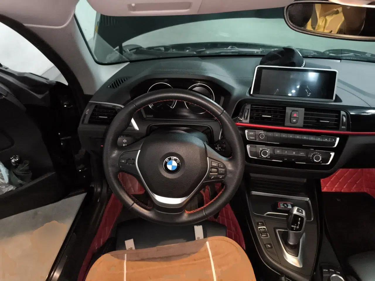BMW 2 Series 2018 220i Sport Design Package — миниатюра 10