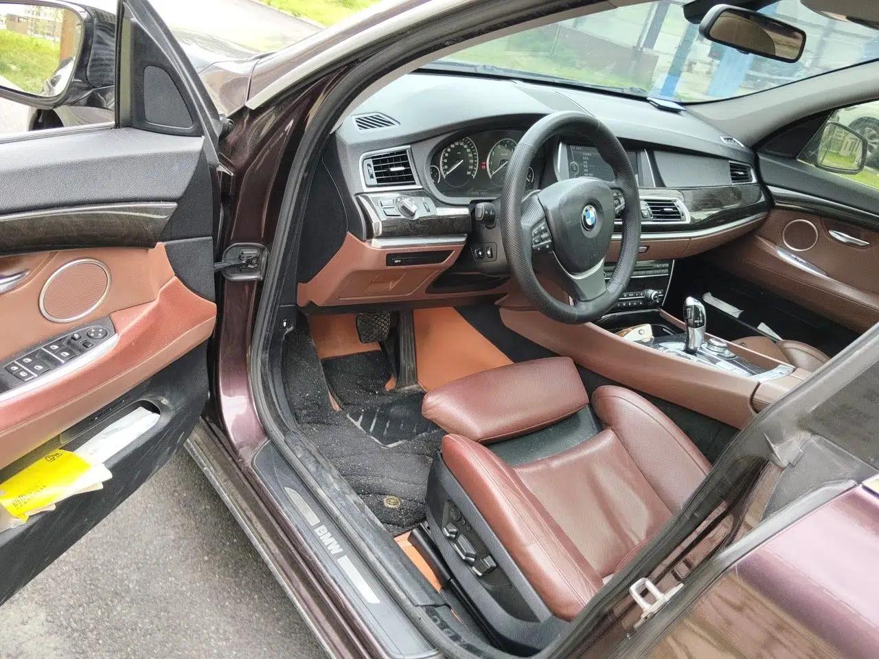 BMW 5 Series GT 2011 535i xDrive Luxury Edition — миниатюра 16