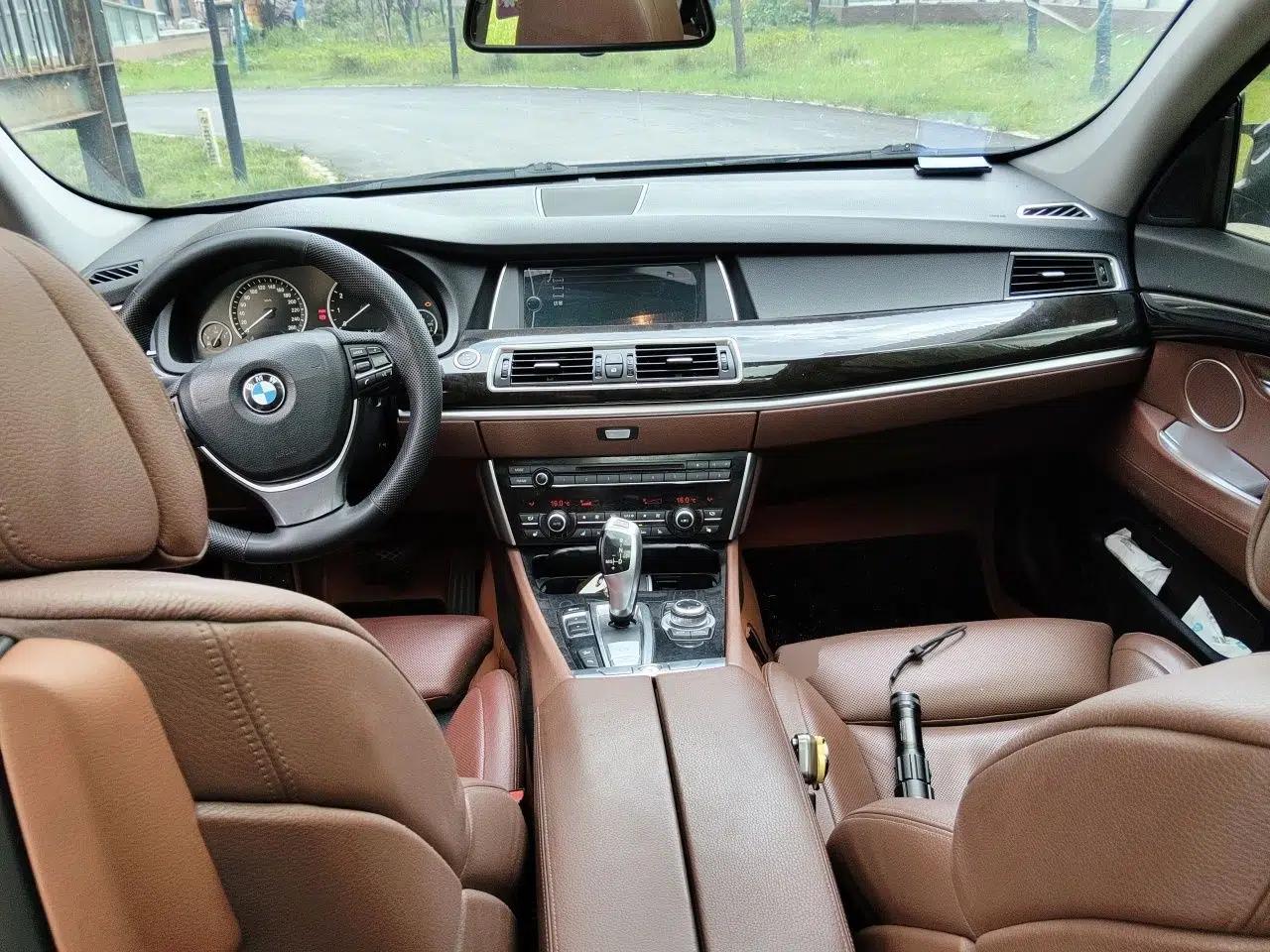 BMW 5 Series GT 2011 535i xDrive Luxury Edition — миниатюра 9