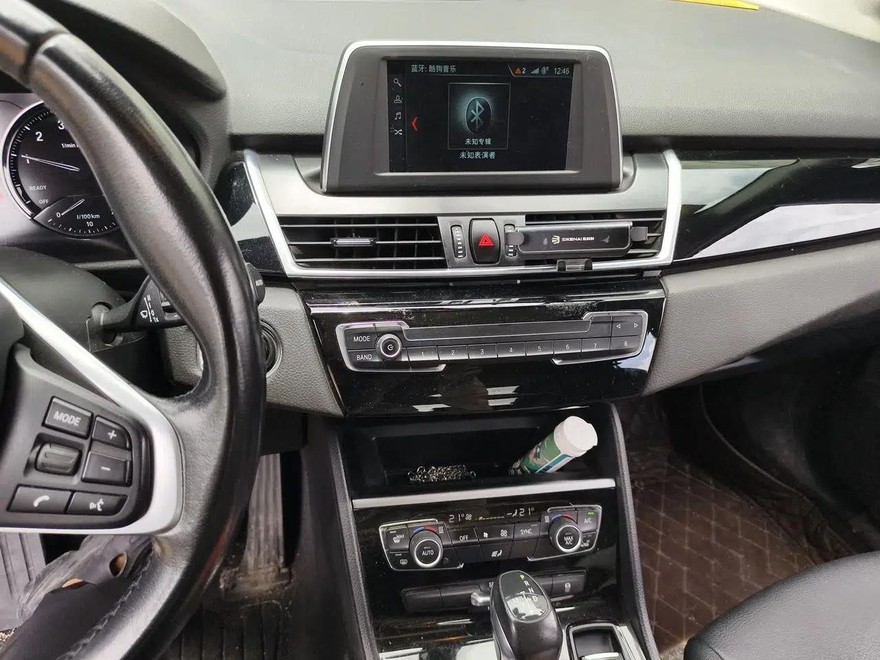 BMW 2 Series Active Tourer 2018 218i Leading Model — миниатюра 13