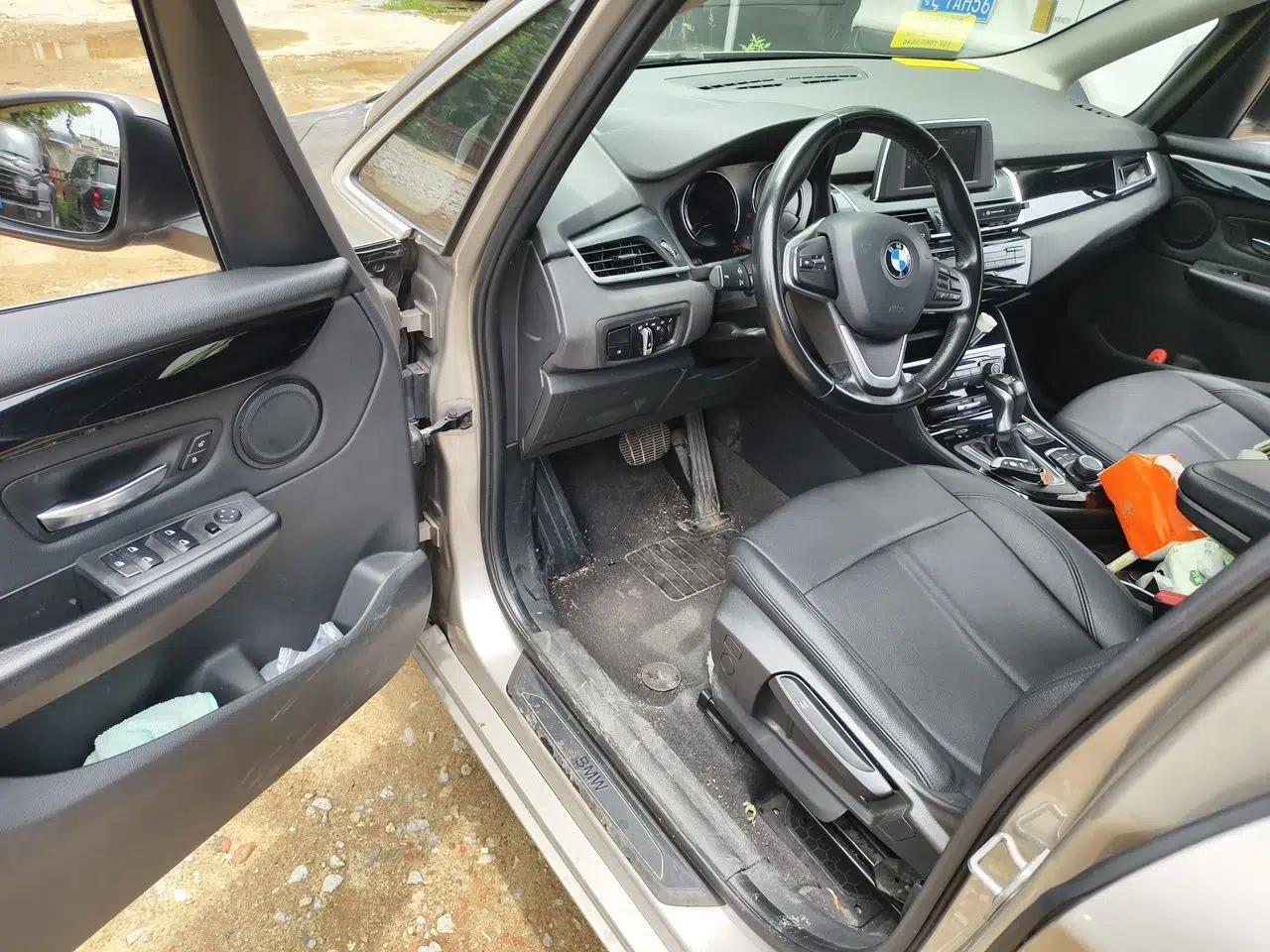 BMW 2 Series Active Tourer 2018 218i Leading Model — миниатюра 16