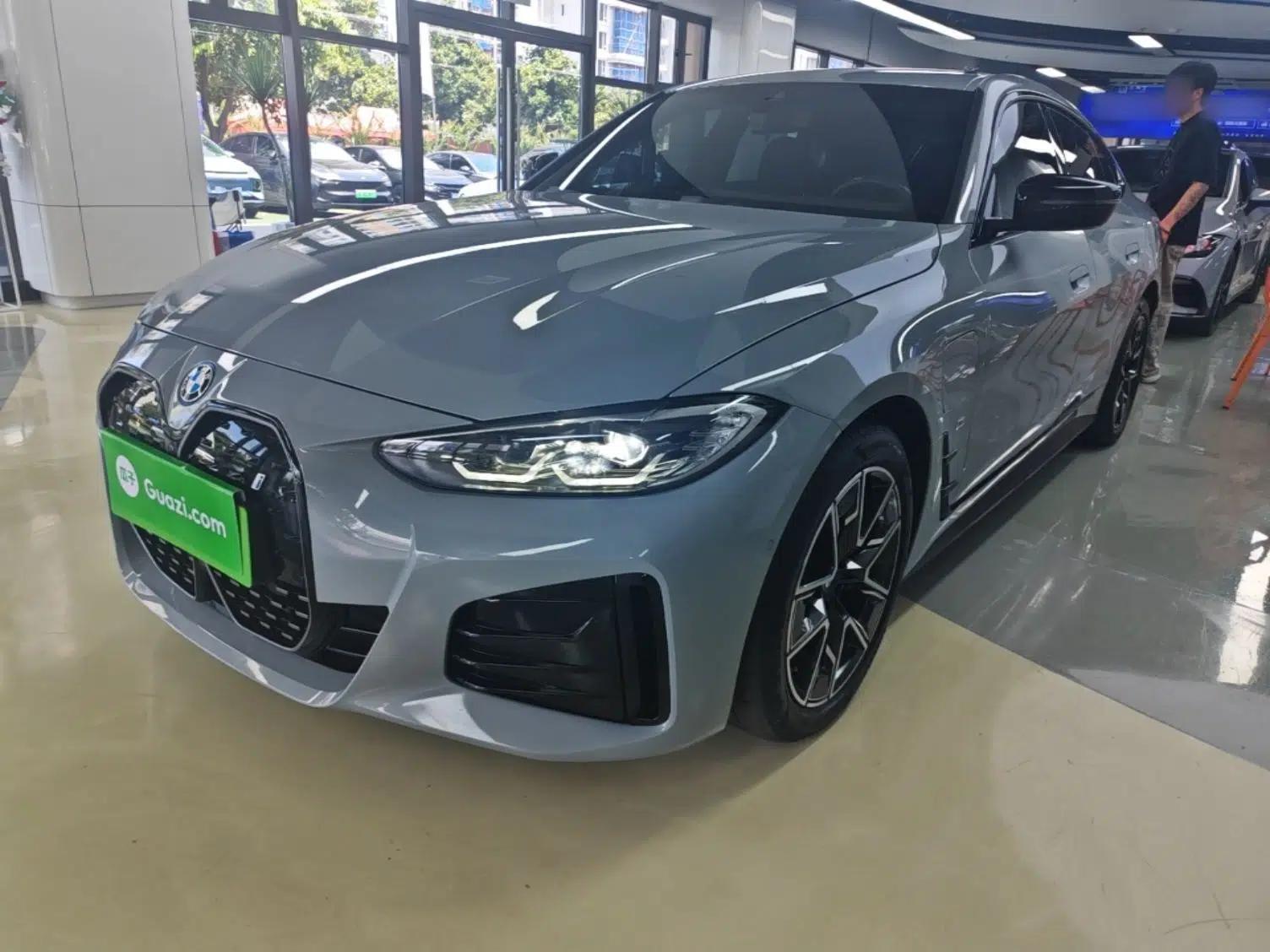 BMW i4 2022 eDrive40 — миниатюра 1
