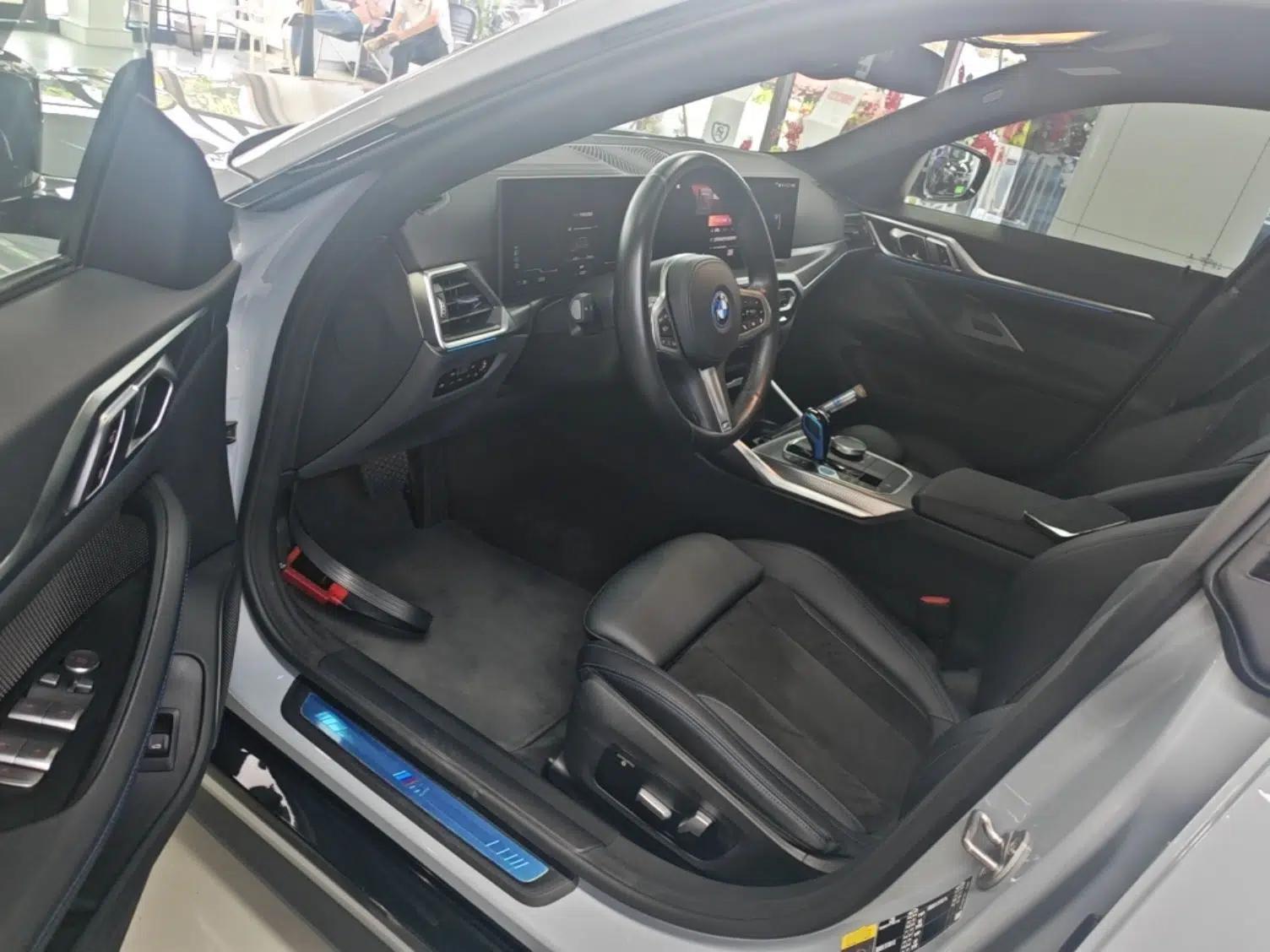 BMW i4 2022 eDrive40 — миниатюра 18