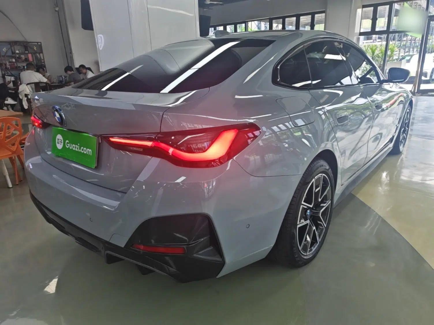 BMW i4 2022 eDrive40 — миниатюра 6