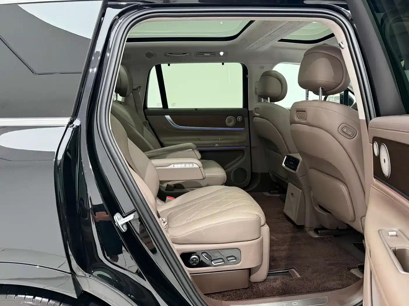 Wenjie M9 2024 Range Extended Ultra Edition 42kWh 6-Seater — миниатюра 17