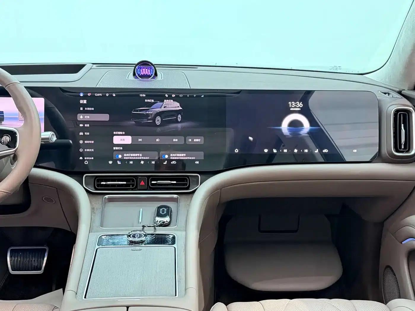Wenjie M9 2024 Range Extended Ultra Edition 42kWh 6-Seater — миниатюра 23