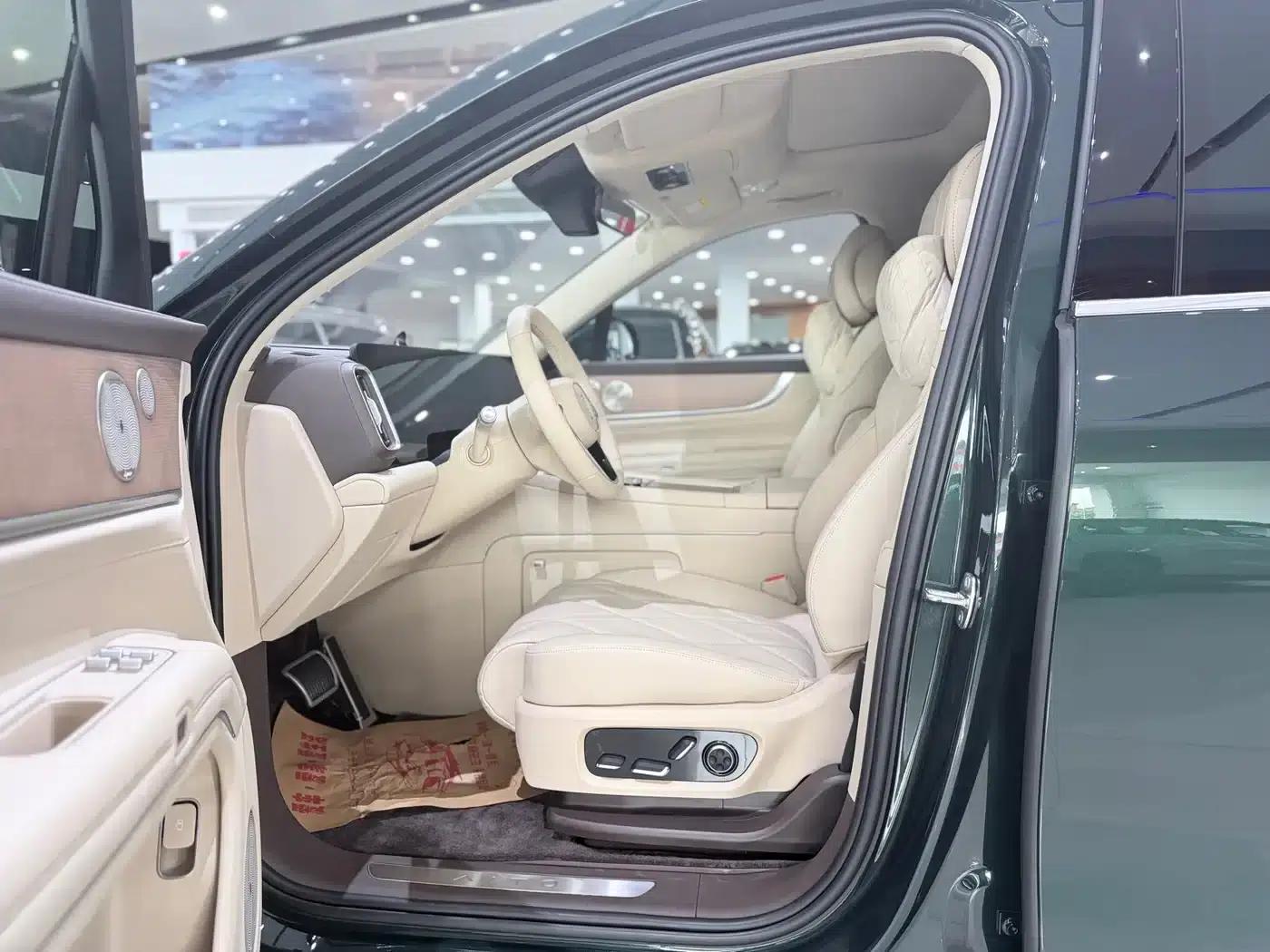 Wenjie M9 2025 Pure Electric Ultra Edition 100kWh 6-Seat Version (192-line LiDAR) — миниатюра 6