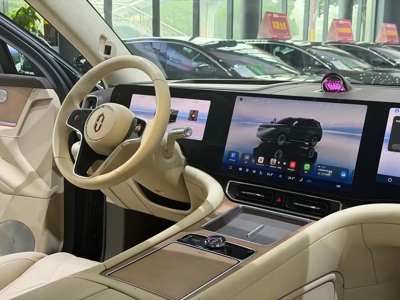 Wenjie M9 2025 Pure Electric Ultra Edition 100kWh 6-Seat Version (192-line LiDAR) — миниатюра 10