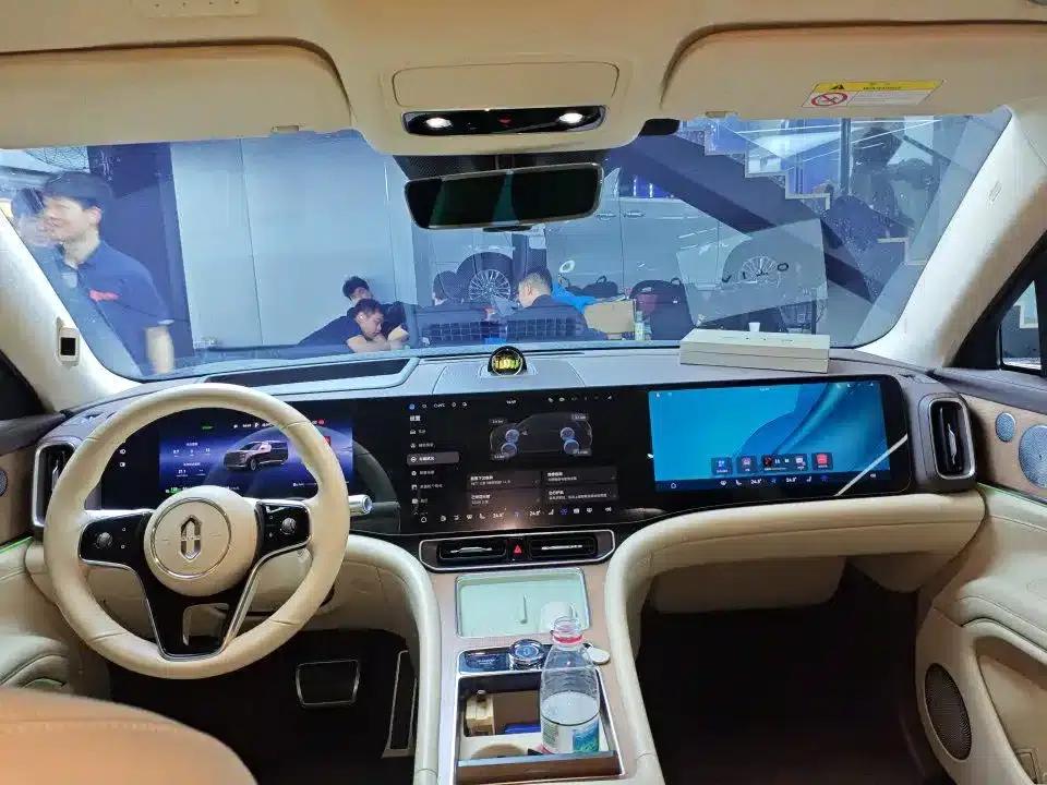 Wenjie M9 2024 Range Extended Ultra Edition 42kWh 6-Seater — миниатюра 6