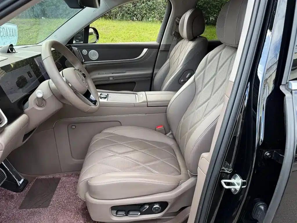Wenjie M9 2025 Extended Range Max Edition 52kWh 6-Seat Version (192-line LiDAR) — миниатюра 8