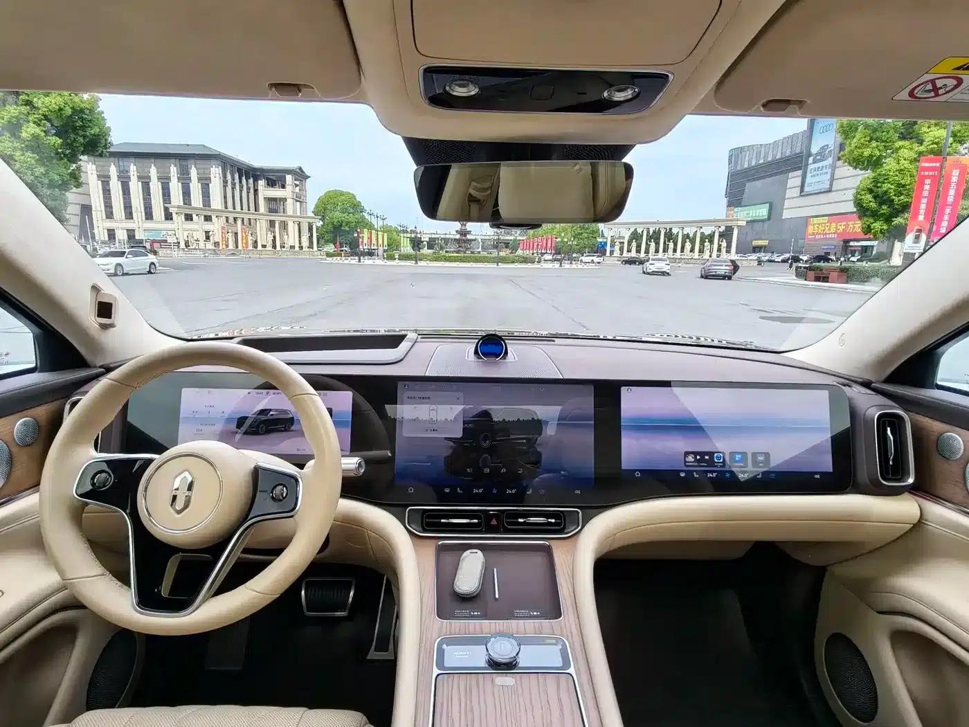 Wenjie M9 2024 Range Extended Ultra Edition 52kWh 6-Seater — миниатюра 12