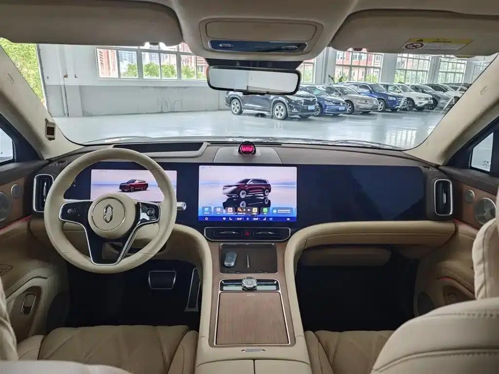 Wenjie M9 2025 Pure Electric Ultra Edition (100kWh, 6-seater, 192-line LiDAR) — миниатюра 13