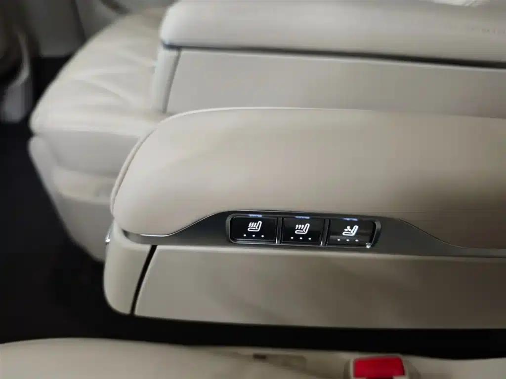 Wenjie M9 2025 Pure Electric Ultra Edition (100kWh, 6-seater, 192-line LiDAR) — миниатюра 16