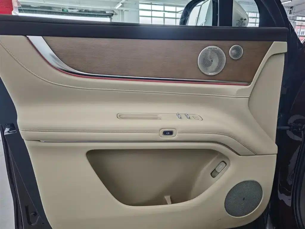 Wenjie M9 2025 Pure Electric Ultra Edition (100kWh, 6-seater, 192-line LiDAR) — миниатюра 22