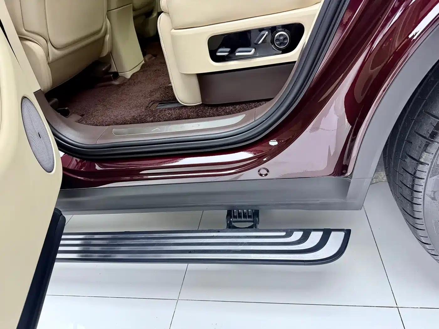 Wenjie M9 2025 Ultra Extended Range Edition (52kWh, 5-seater, 192-line LiDAR) — миниатюра 14