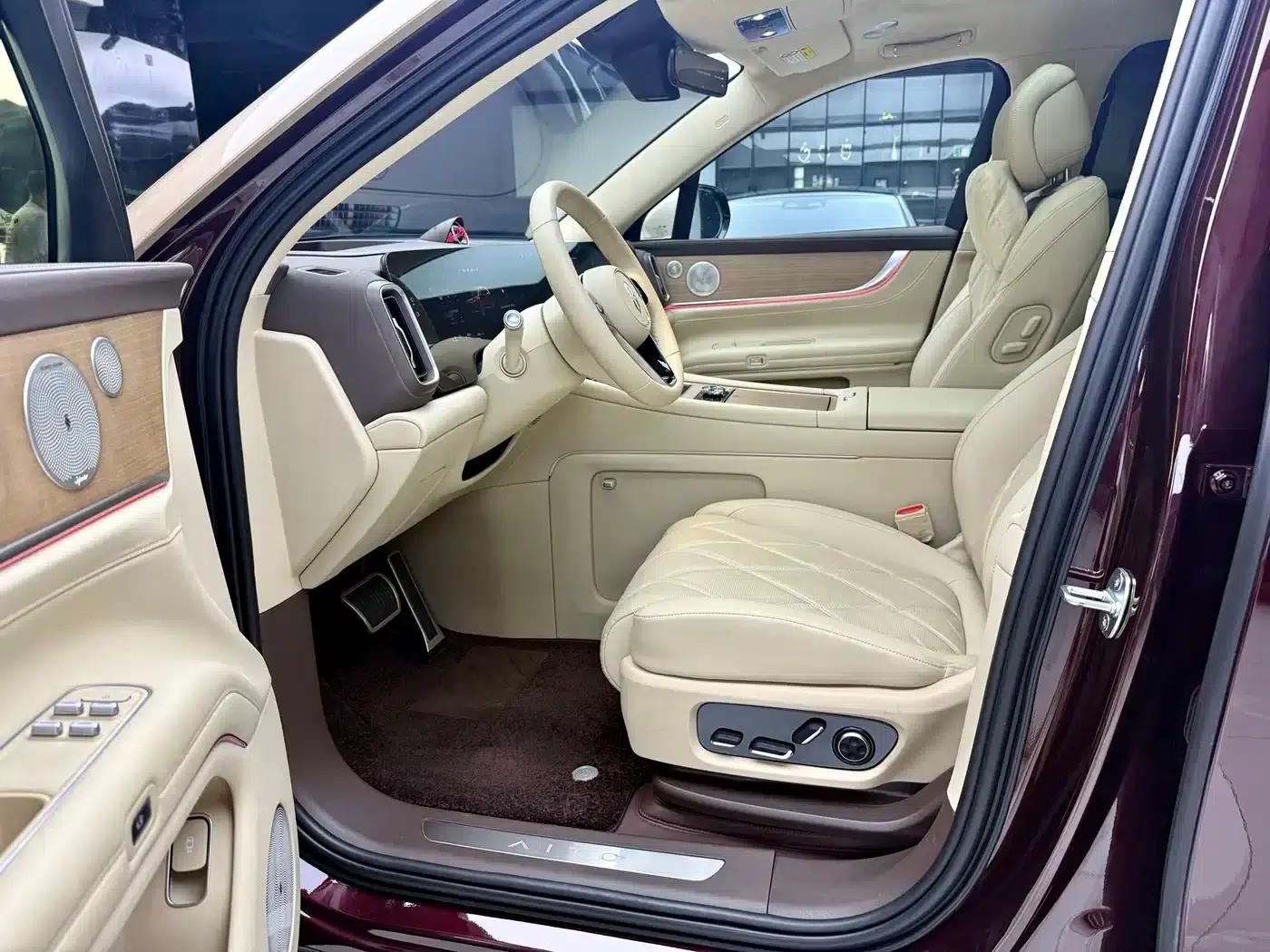 Wenjie M9 2025 Ultra Extended Range Edition (52kWh, 5-seater, 192-line LiDAR) — миниатюра 5