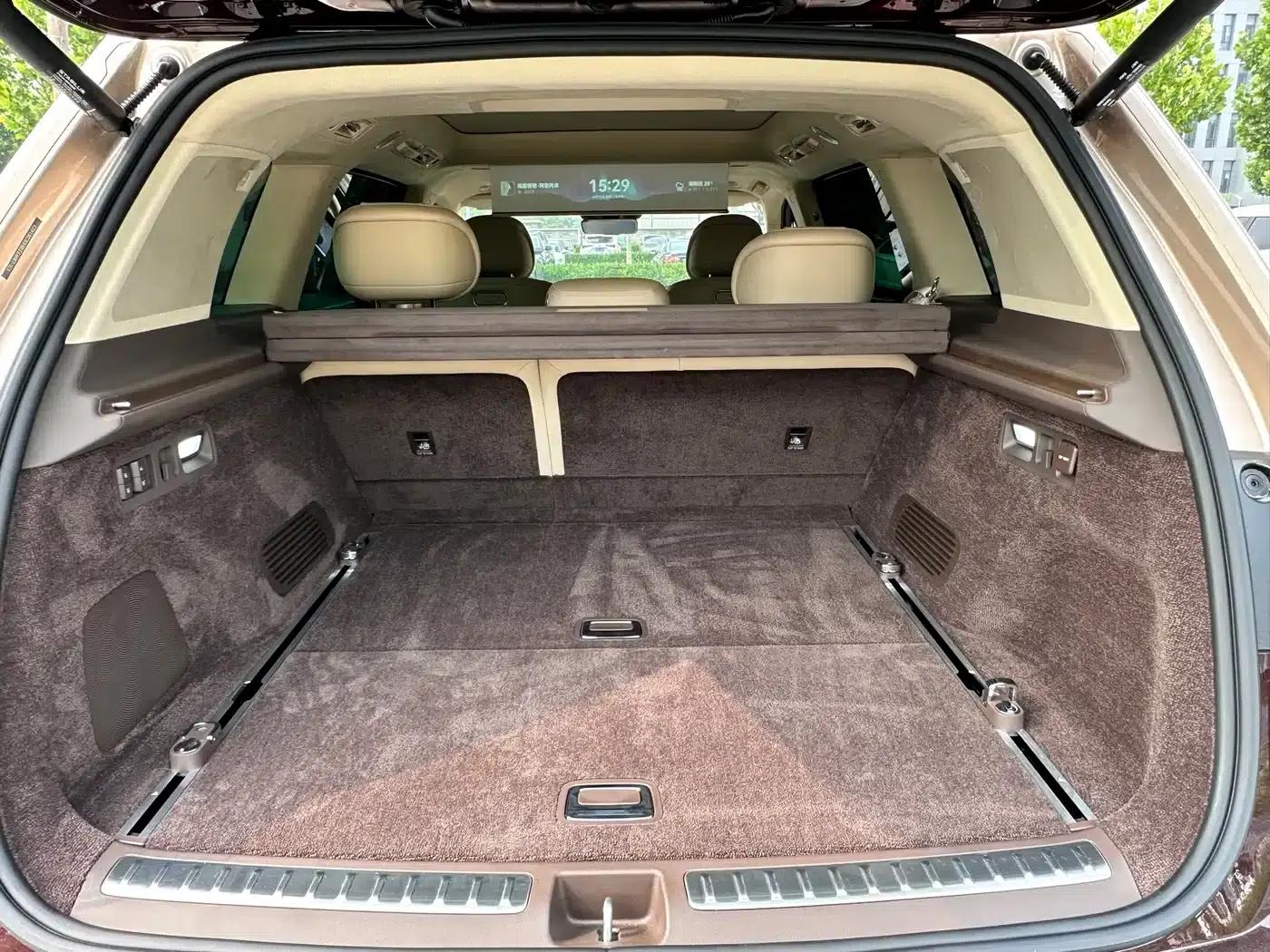 Wenjie M9 2025 Extended Range Ultra Edition 52kWh 5-Seat Version (896-line LiDAR) — миниатюра 11
