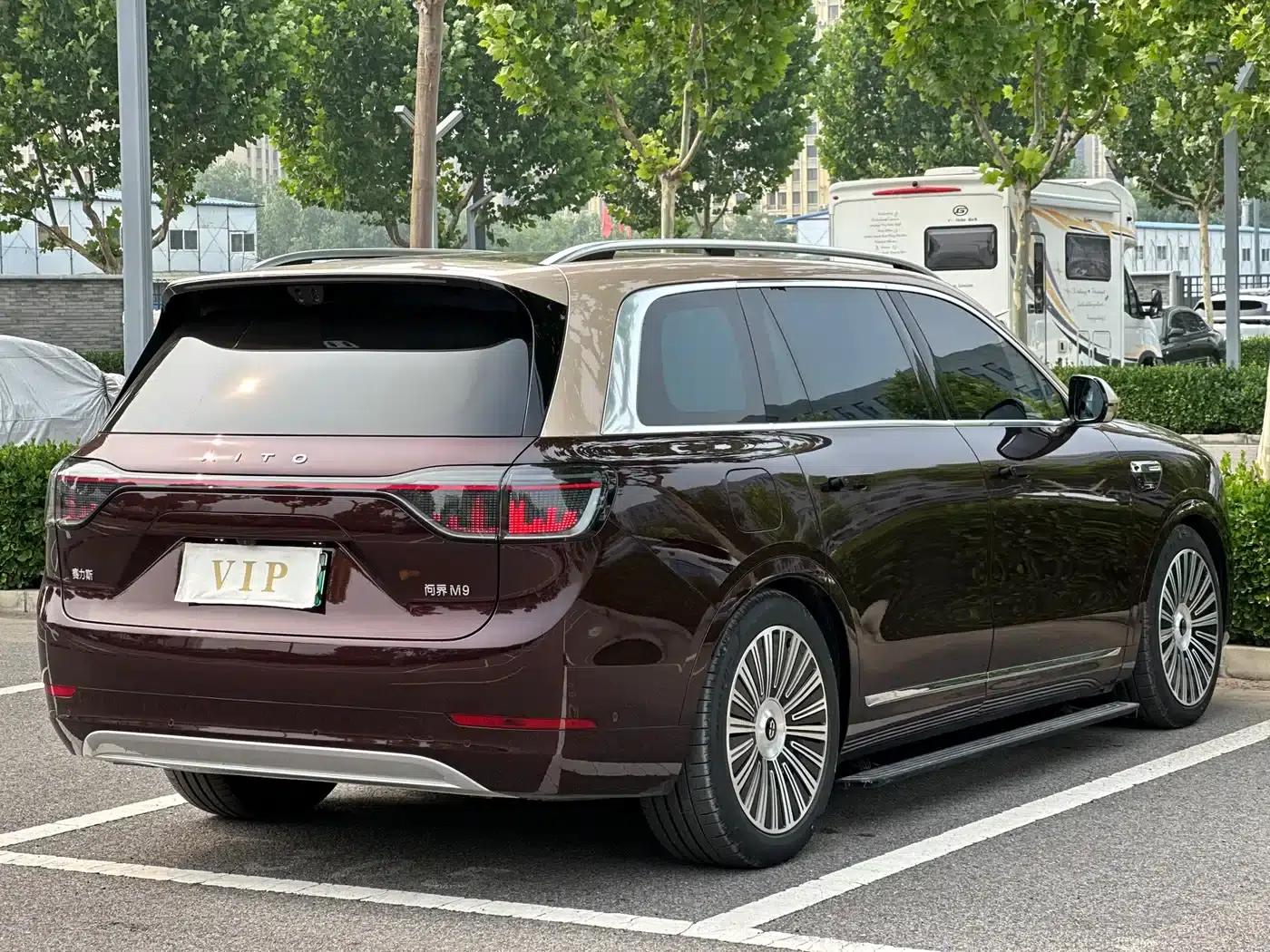 Wenjie M9 2025 Extended Range Ultra Edition 52kWh 5-Seat Version (896-line LiDAR) — миниатюра 5