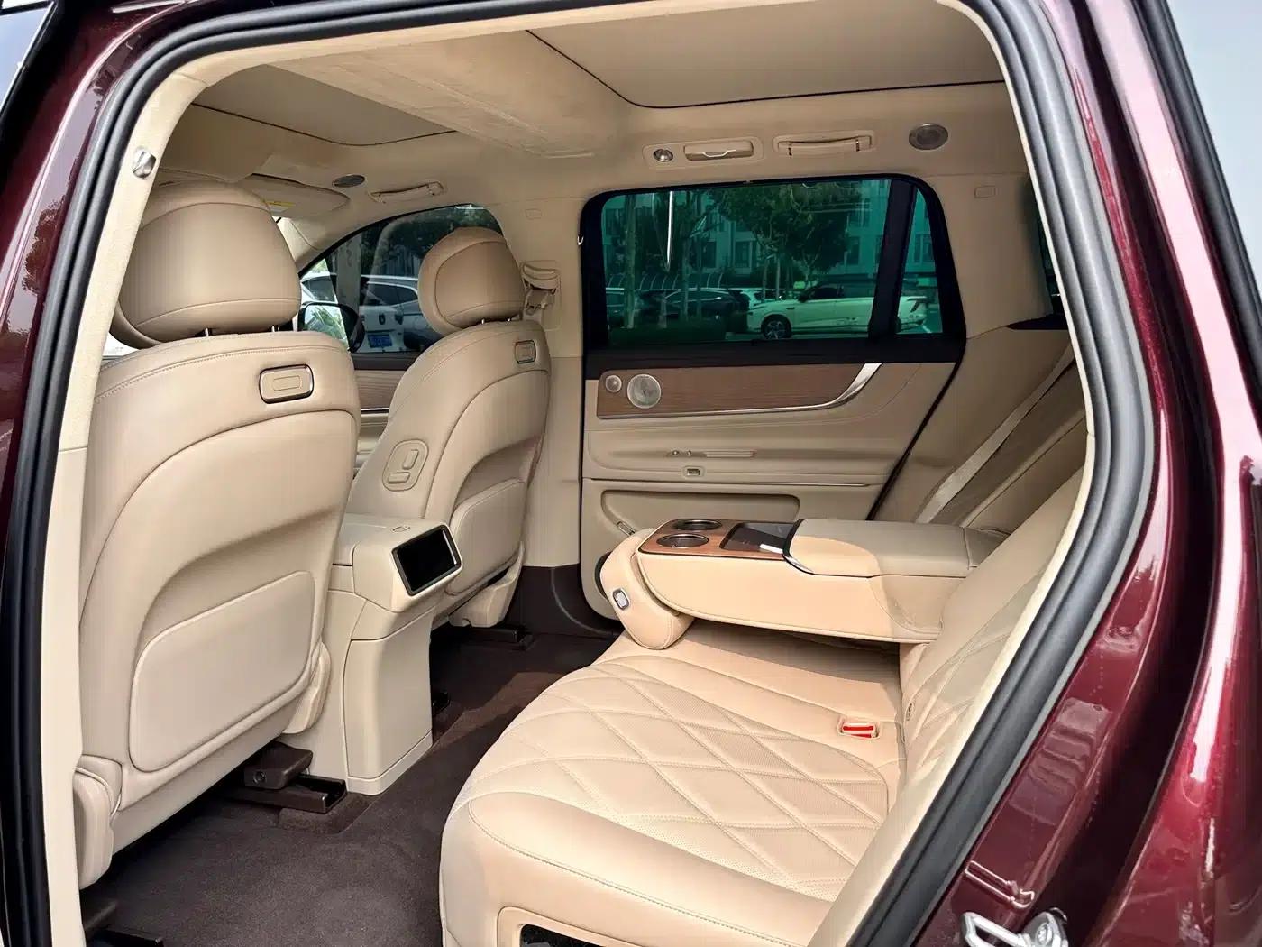 Wenjie M9 2025 Extended Range Ultra Edition 52kWh 5-Seat Version (896-line LiDAR) — миниатюра 8