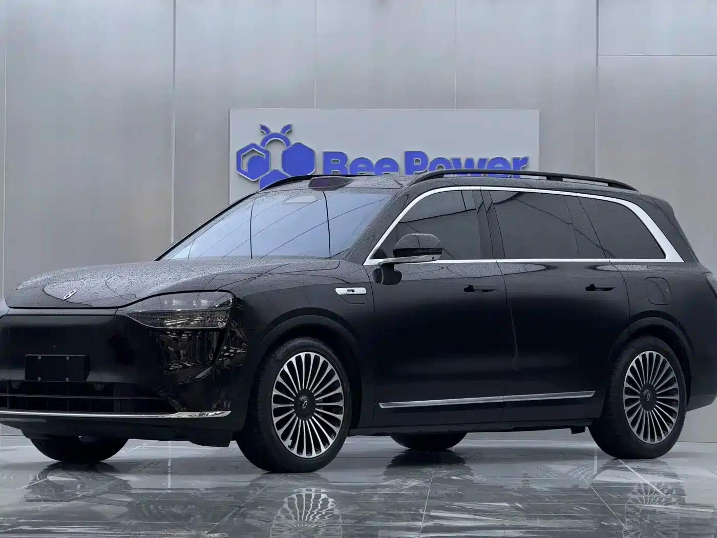 Wenjie M9 2024 Range Extended Max Edition 42kWh 6-Seater — миниатюра 1