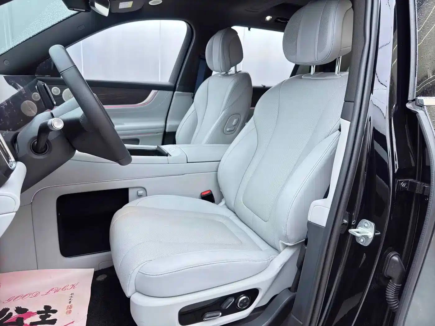 Wenjie M9 2024 Range Extended Max Edition 42kWh 6-Seater — миниатюра 11