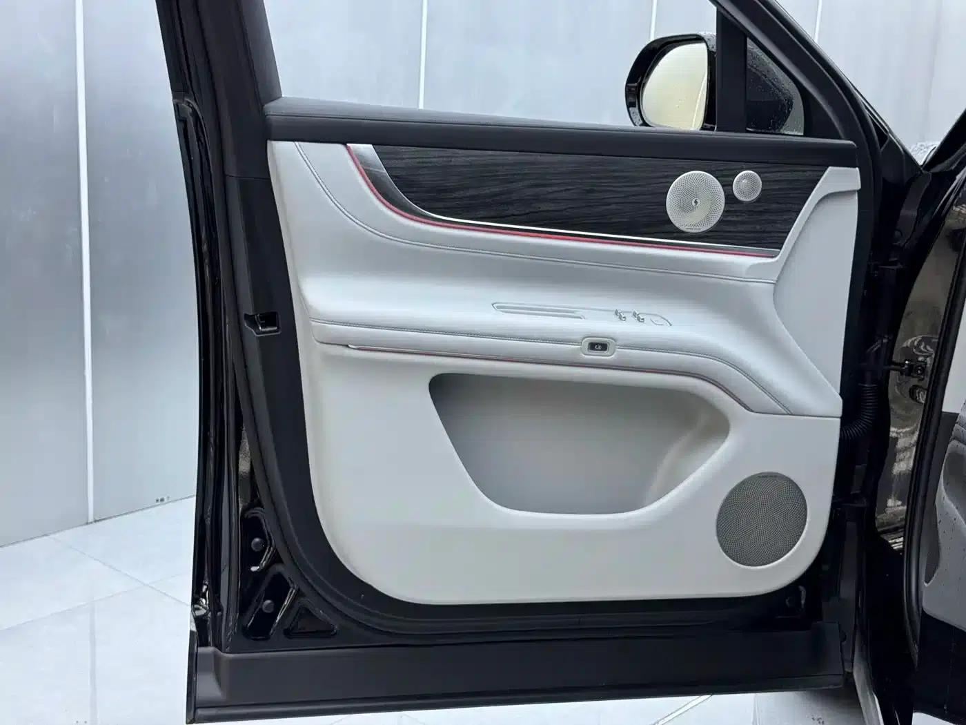 Wenjie M9 2024 Range Extended Max Edition 42kWh 6-Seater — миниатюра 9