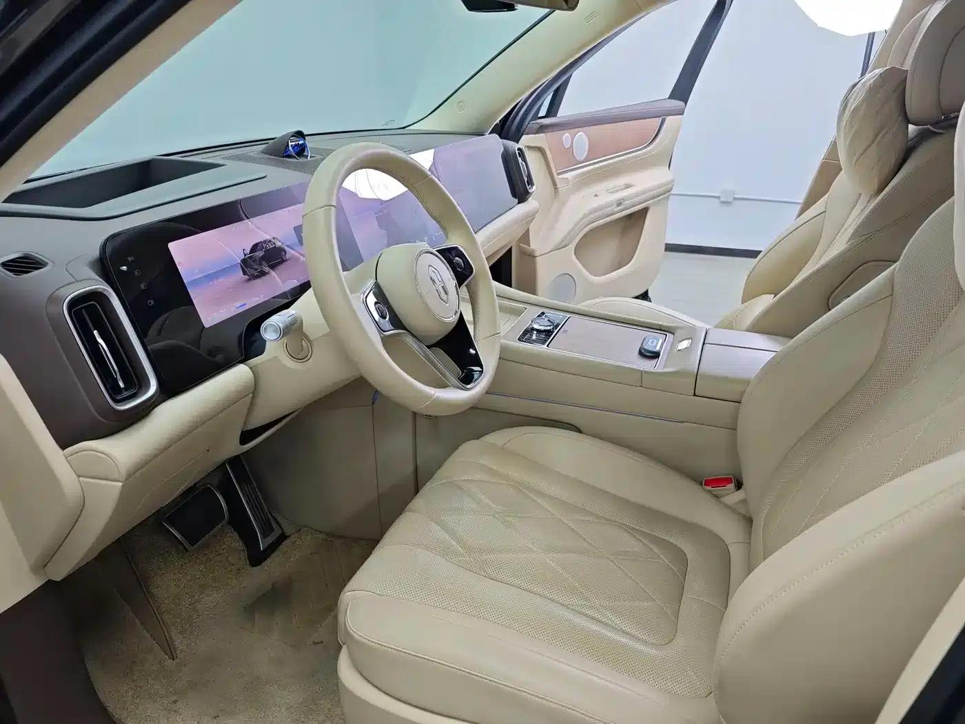 Wenjie M9 2024 Range Extended Ultra Edition 42kWh 6-Seater — миниатюра 26