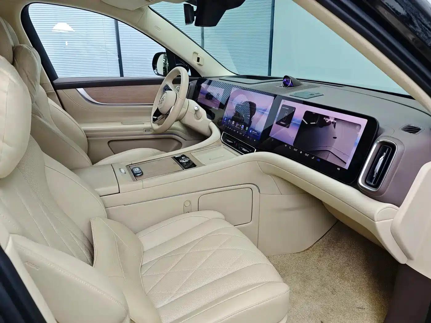 Wenjie M9 2024 Range Extended Ultra Edition 42kWh 6-Seater — миниатюра 27