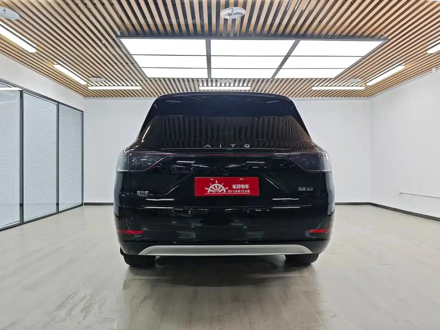 Wenjie M9 2024 Range Extended Ultra Edition 42kWh 6-Seater — миниатюра 6