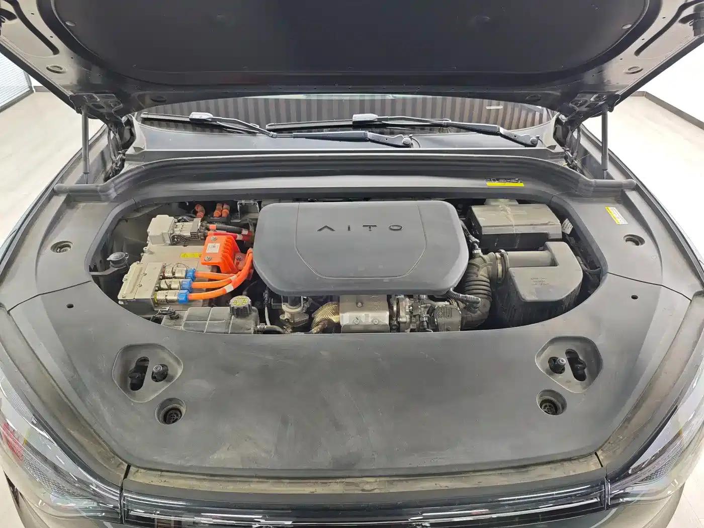 Wenjie M9 2024 Range Extended Ultra Edition 42kWh 6-Seater — миниатюра 8