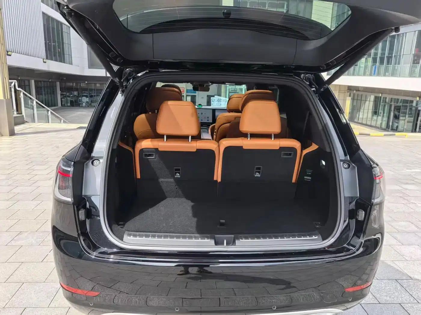 Wenjie M9 2024 Range Extended Max Edition 52kWh 6-Seater — миниатюра 12