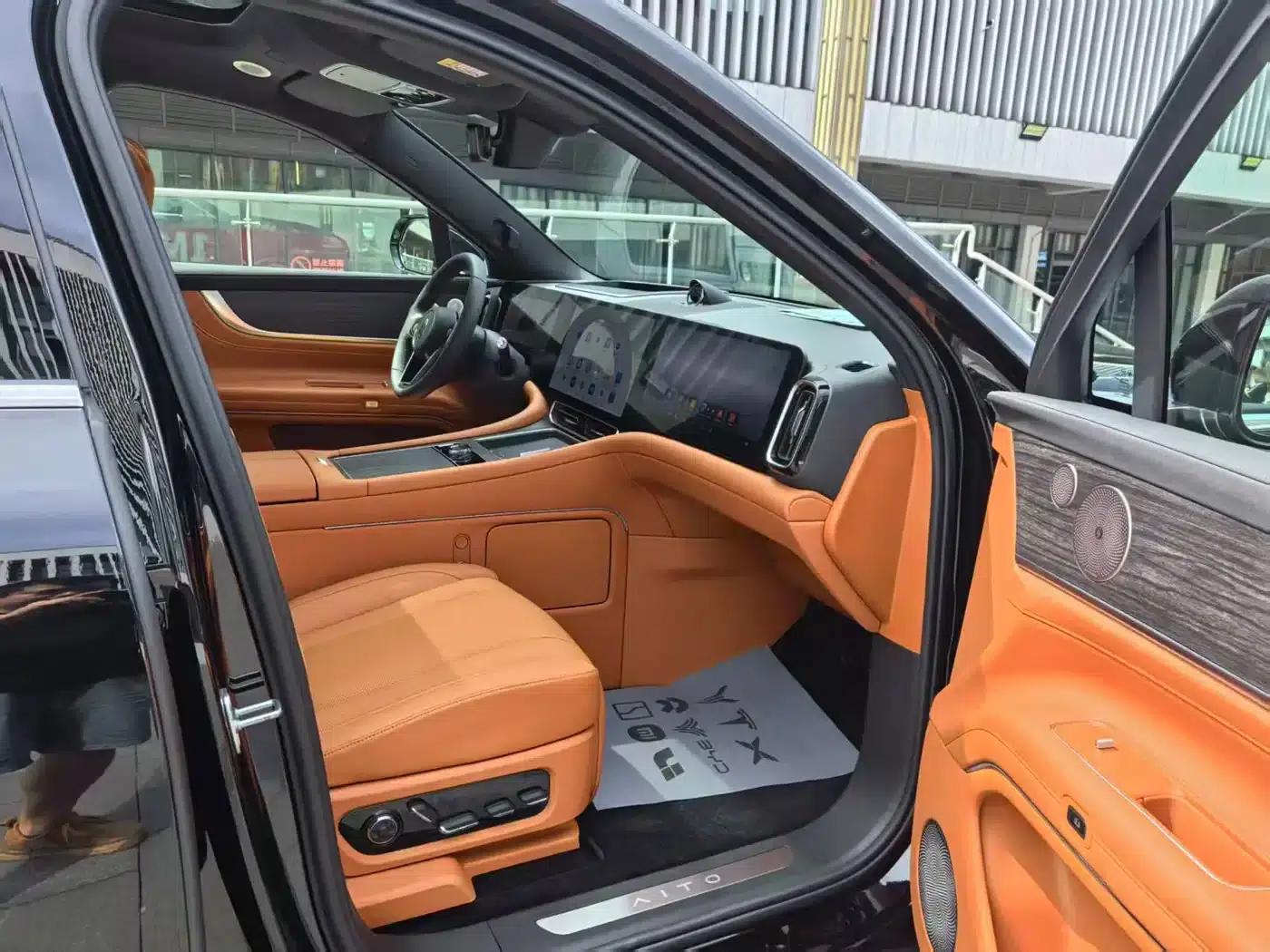 Wenjie M9 2024 Range Extended Max Edition 52kWh 6-Seater — миниатюра 7