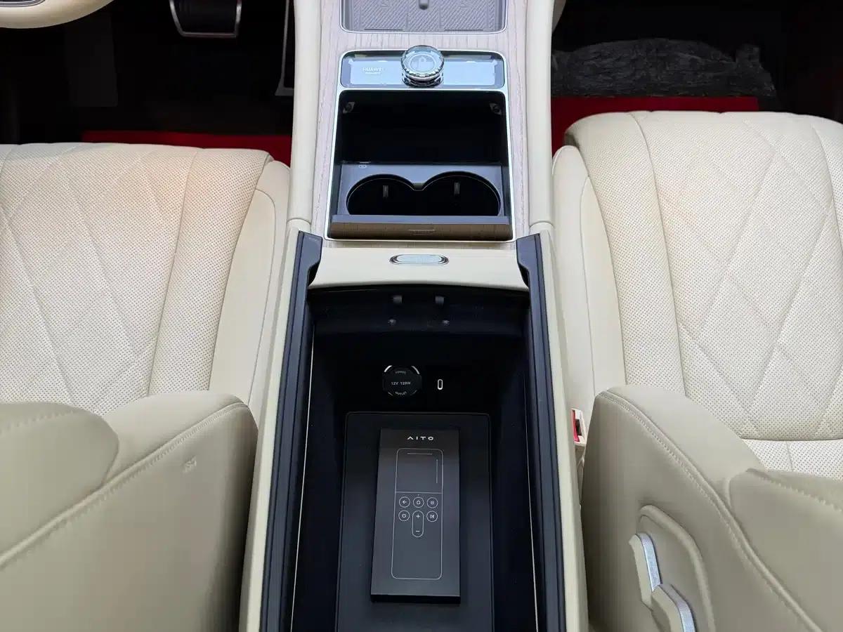 Wenjie M9 2024 Range Extended Ultra Edition 42kWh 6-Seater — миниатюра 16